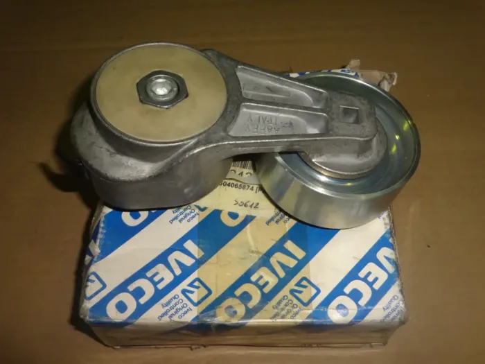 iveco tector belt tensioner